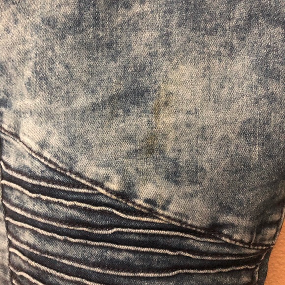 Forever 21 jeans - Picture 2 of 6